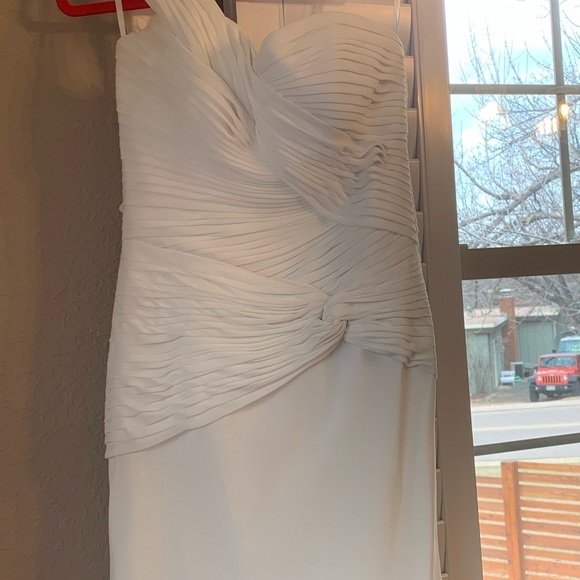 Elegant San Pedro wedding gown- worn once, size 10 altered to an 8. - Picture 3 of 11